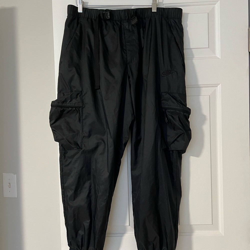 Nike Black Zip-Up Nylon Jacket and Cargo Joggers - Picture 5 of 6